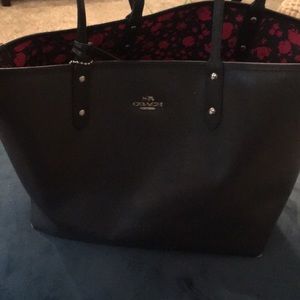 Authentic 100% Coach navy Tote computer bag